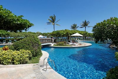 Het zwembad bij Grand Hyatt Bali